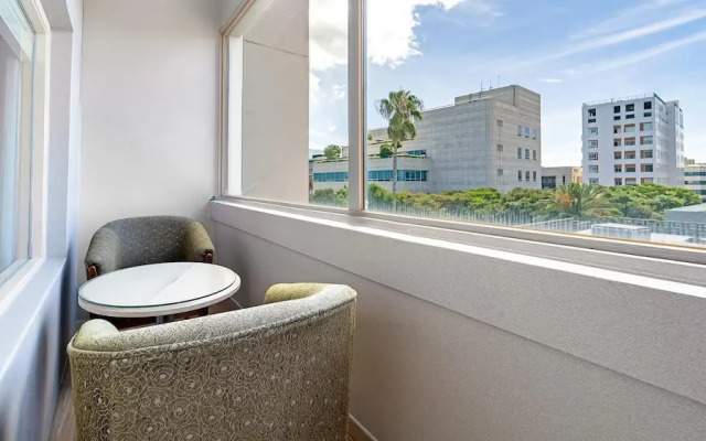Jeju Honeycrown Hotel