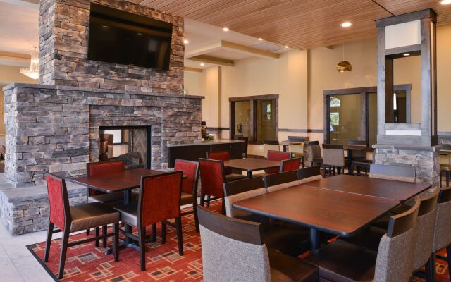 Quality Inn & Suites Tacoma - Seattle