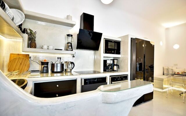 Santorini Loft Boutique Apartments