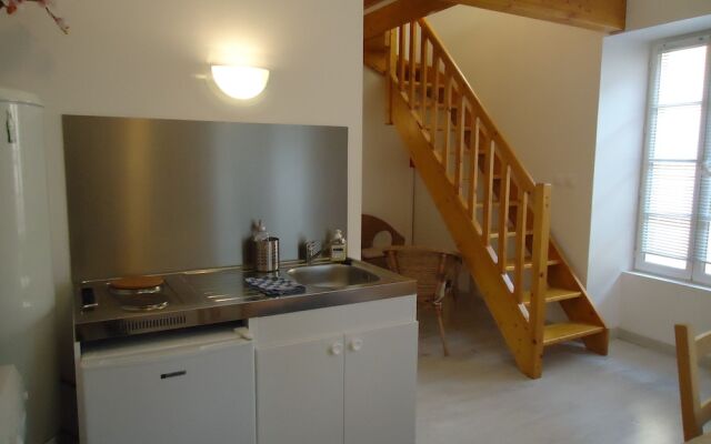 Logis Andraud Studios