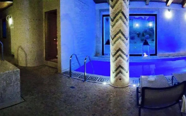 Martines Club Resort & Mandalay SPA