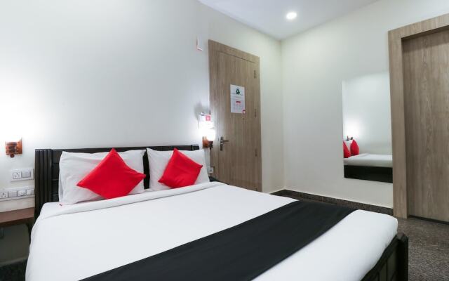 Capital O 67657 Schmear Suites