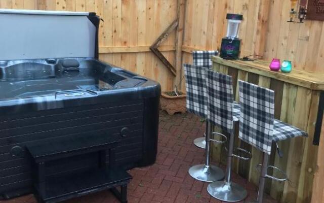 Thistle Room single with en-suite