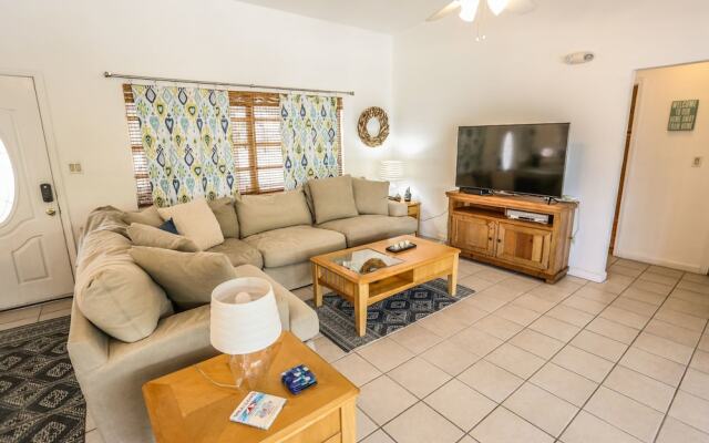 464 Washington Court - M