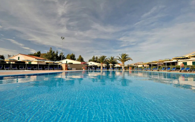 La Cecinella Apartments