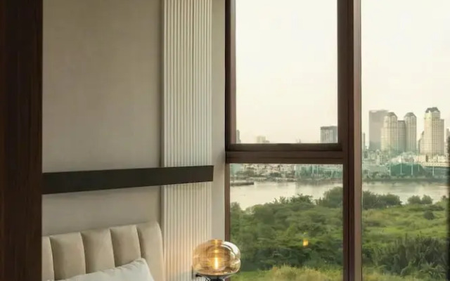 Metropole Residences Luxury Suite