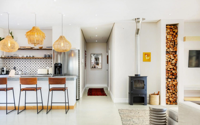 Table Mountain Retreat