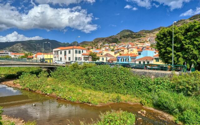 Largo dos Milagres a Home in Madeira