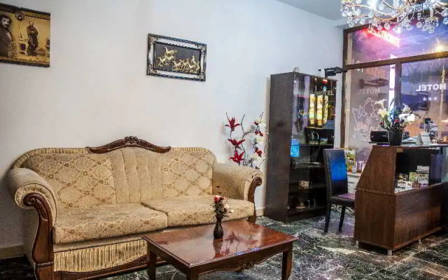 Stars Hotel