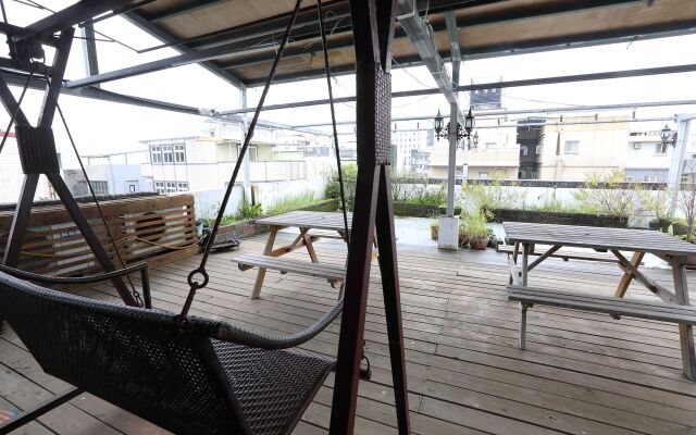 First Place B&B - Hualien Railway Station