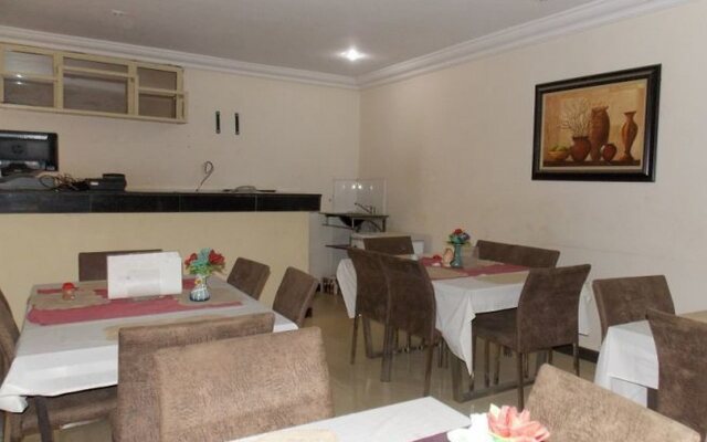 Gade Place Hotel