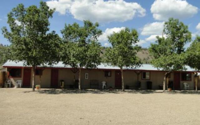 Ms. Kitty's Country Inn