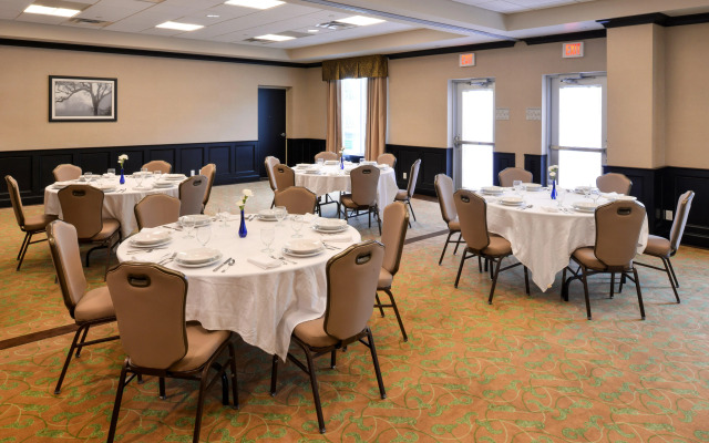 Holiday Inn Express & Suites Halifax Airport by IHG