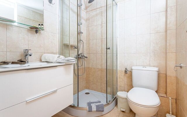 Danae Comfort Living