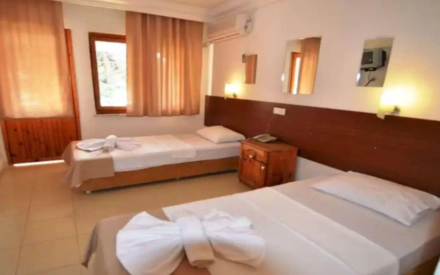 Tuana Hotel
