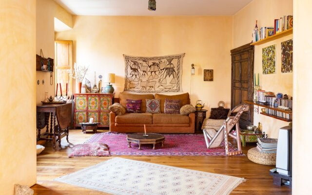 Lovely 2-bed Apartment in Roma