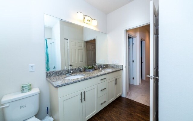 Amazing Townhome! - Lucaya Village - 3211WA