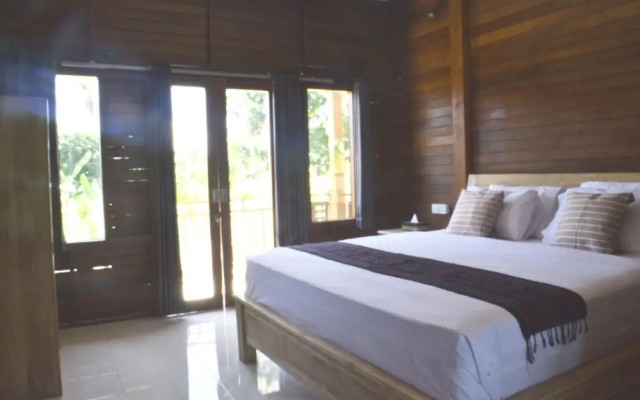 Adara Beach Hut