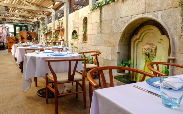 Casa Serena Spa & Hotel