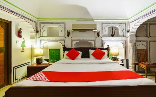 Oyo 46031 Singhasan Haveli