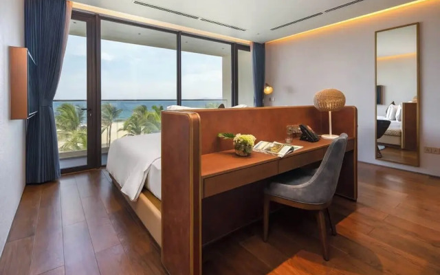 Family Paradise: Where Memories Bloom by the Sea