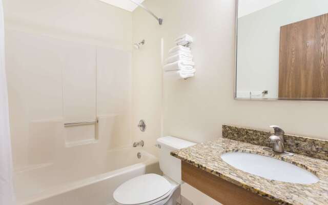 Days Inn by Wyndham Austin