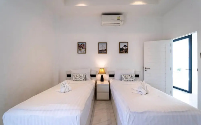 Modern Large 2 Bedroom Pool Villa - PV2