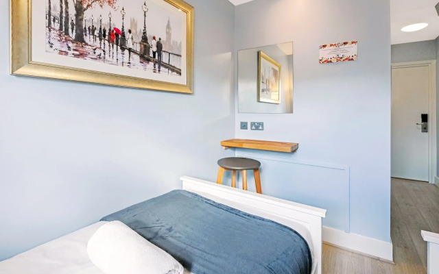 Astor Kensington Hostel