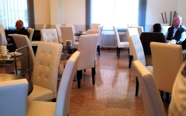 Hostal Residencia Diamante