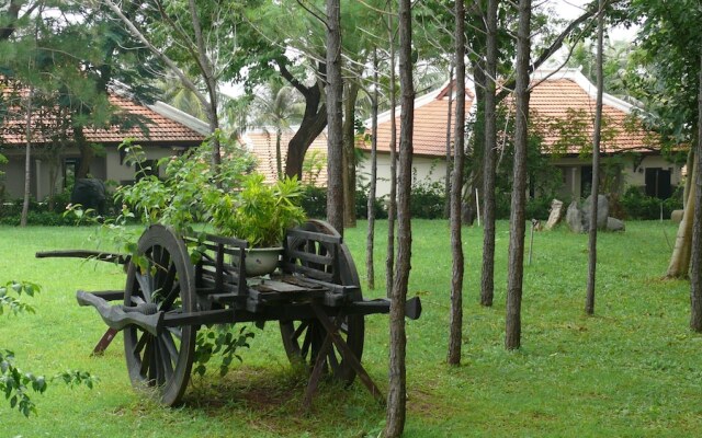 Long Hai Beach Resort