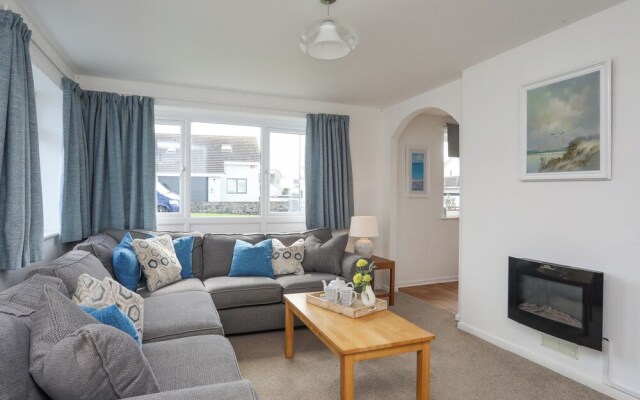 Crows Nest - Rhosneigr