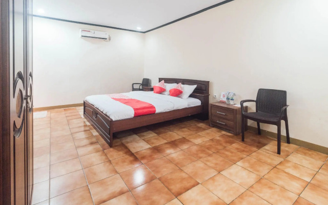 OYO 1688 Collin Beach Hotel