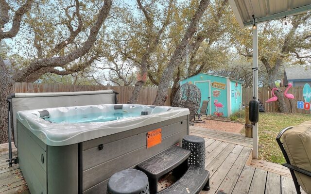 Flamingo Flats 3 Bedroom Home by Redawning
