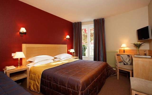 Hotel Campanile Chartres Centre - Gare - Cathedrale