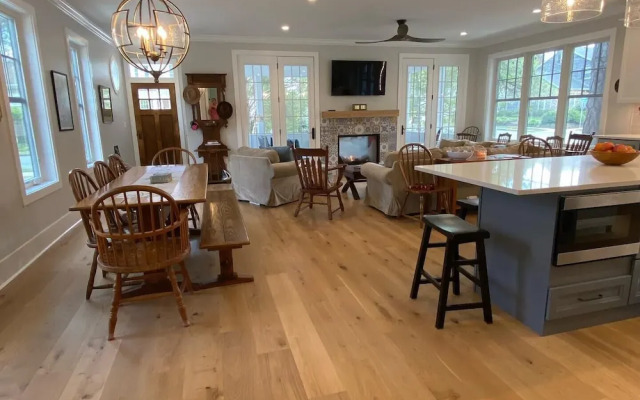 ST Lawrence Street 21