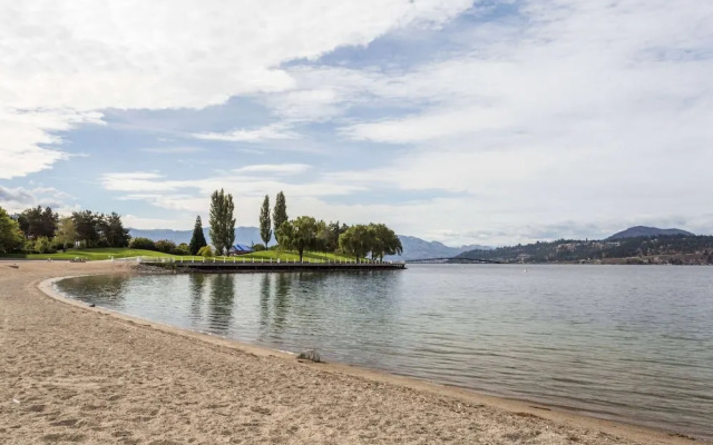 Super 8 By Wyndham Kelowna Bc