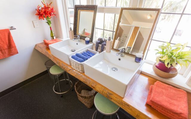 The Dwellington Hostel