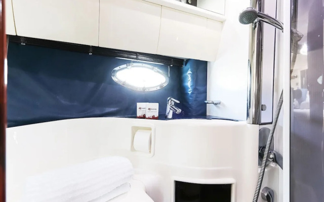 Lifestyle Yacht by Homing