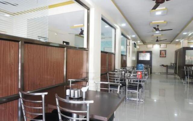 OYO 23422 Hotel Siddharth