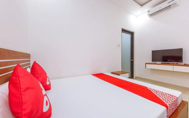 Oyo 727 Hoang Giang Hotel