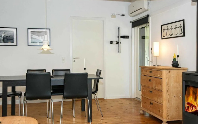 6 Person Holiday Home in Glesborg