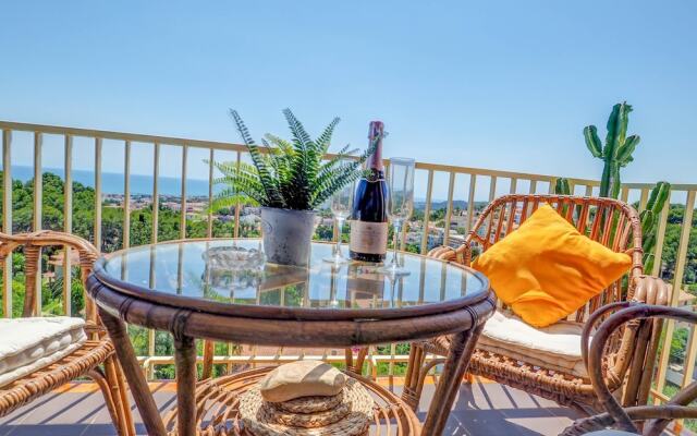 Palma Fiesta Apartment by Hello Apartments Sitges