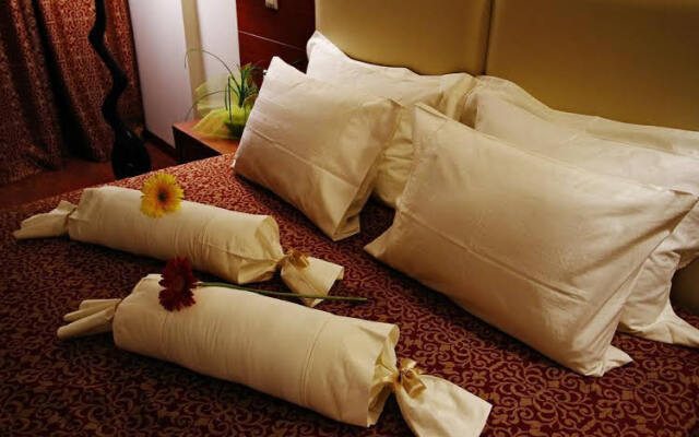 Siris Hotel
