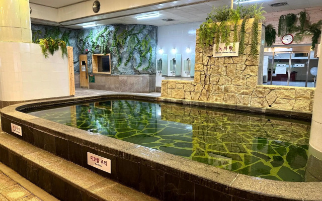 Osaek Greenyard Hotel