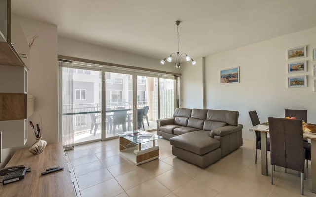 The Hillock North E9