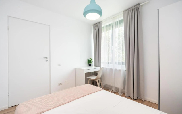 Spacious 2 Bdr Flat in the Old Town