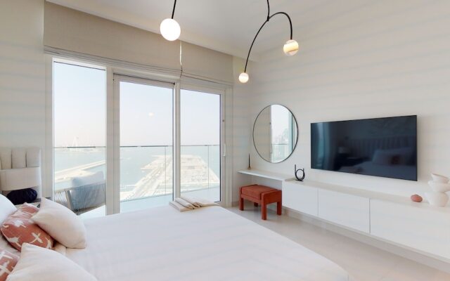 Sunrise Bay 2BR Luxury Apartment