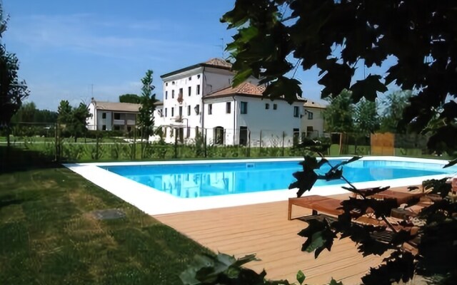 Hotel Villa Dei Carpini