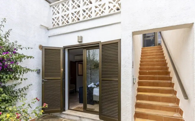 Pretty Apartment With Balcony