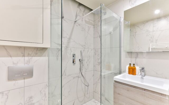 111- Urban Théâtre de la Madeleine